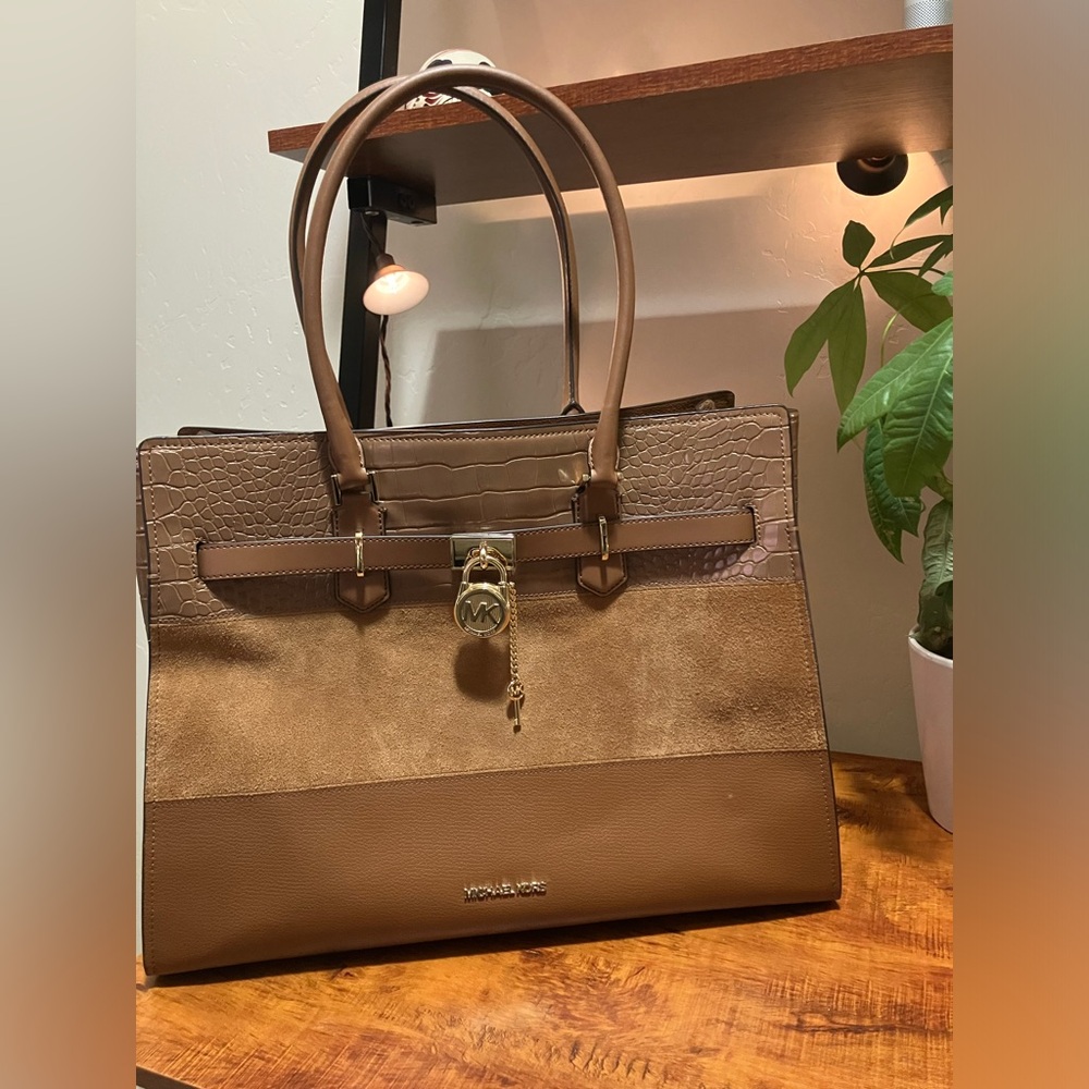 Michael Kors Hamilton Tote - Picture 1 of 14
